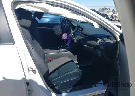 2020 Honda Civic Sport z USA, uszkodzony, nr VIN 19XFC2E83LE002073